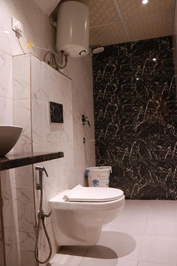 Amrit Hotel 뉴델리 외부 사진