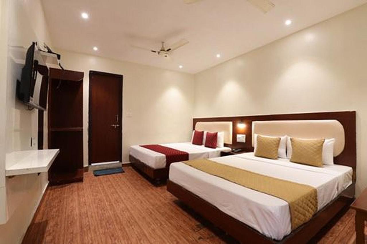 Amrit Hotel 뉴델리 외부 사진